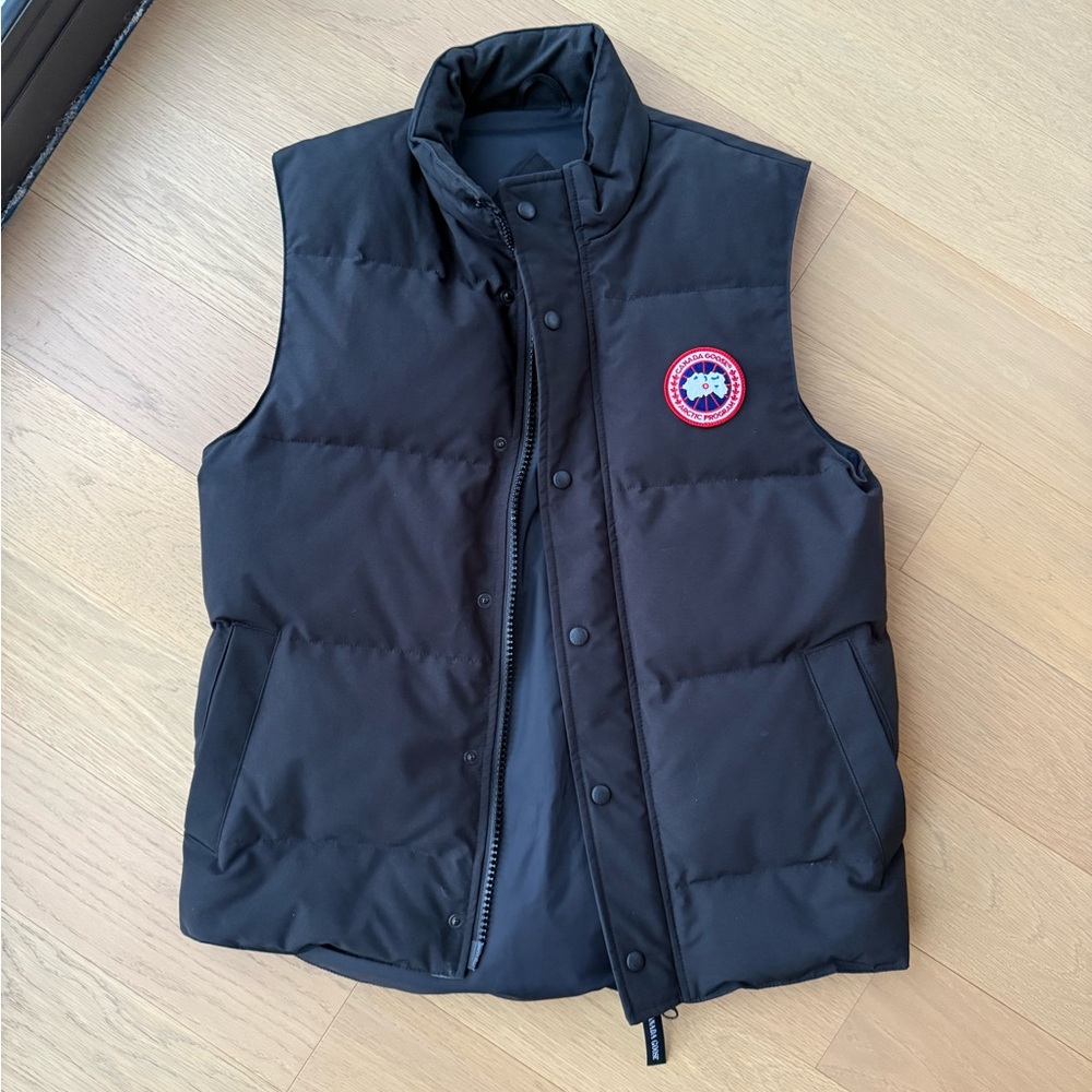 Canada Goose Black Puffer Vest